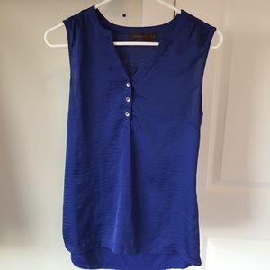 Limited Sleeveless Top Size M